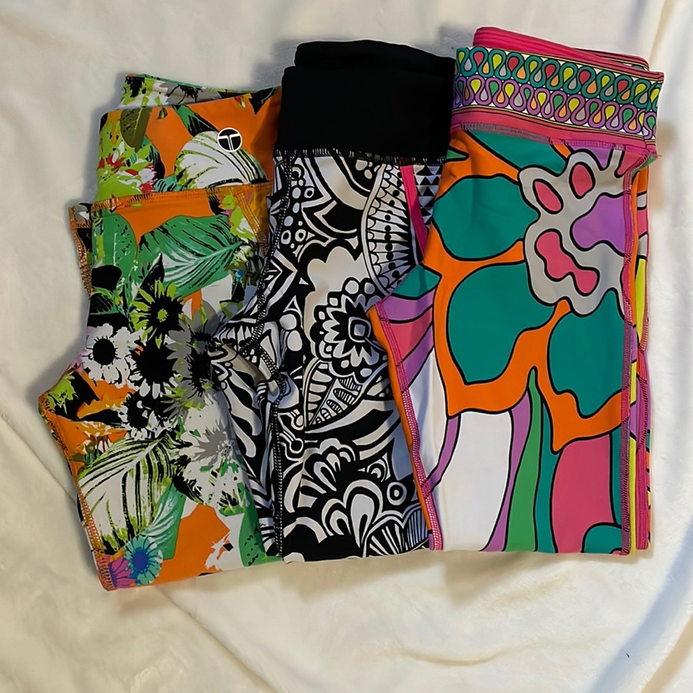 Trina Turk Recreation Cropped Leggings Bundle  sz XS